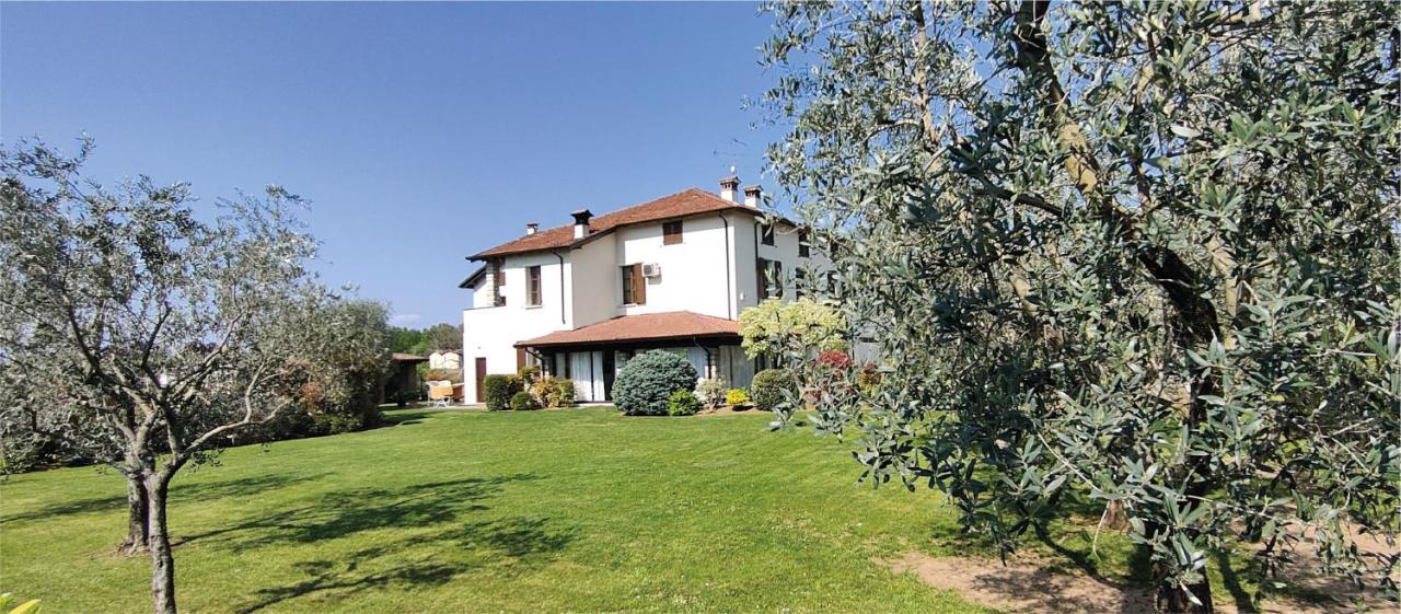 Bed And Breakfast Erilla Centenaro Buitenkant foto