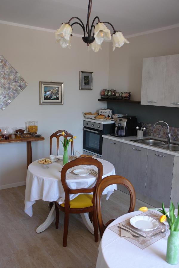 Bed And Breakfast Erilla Centenaro Buitenkant foto