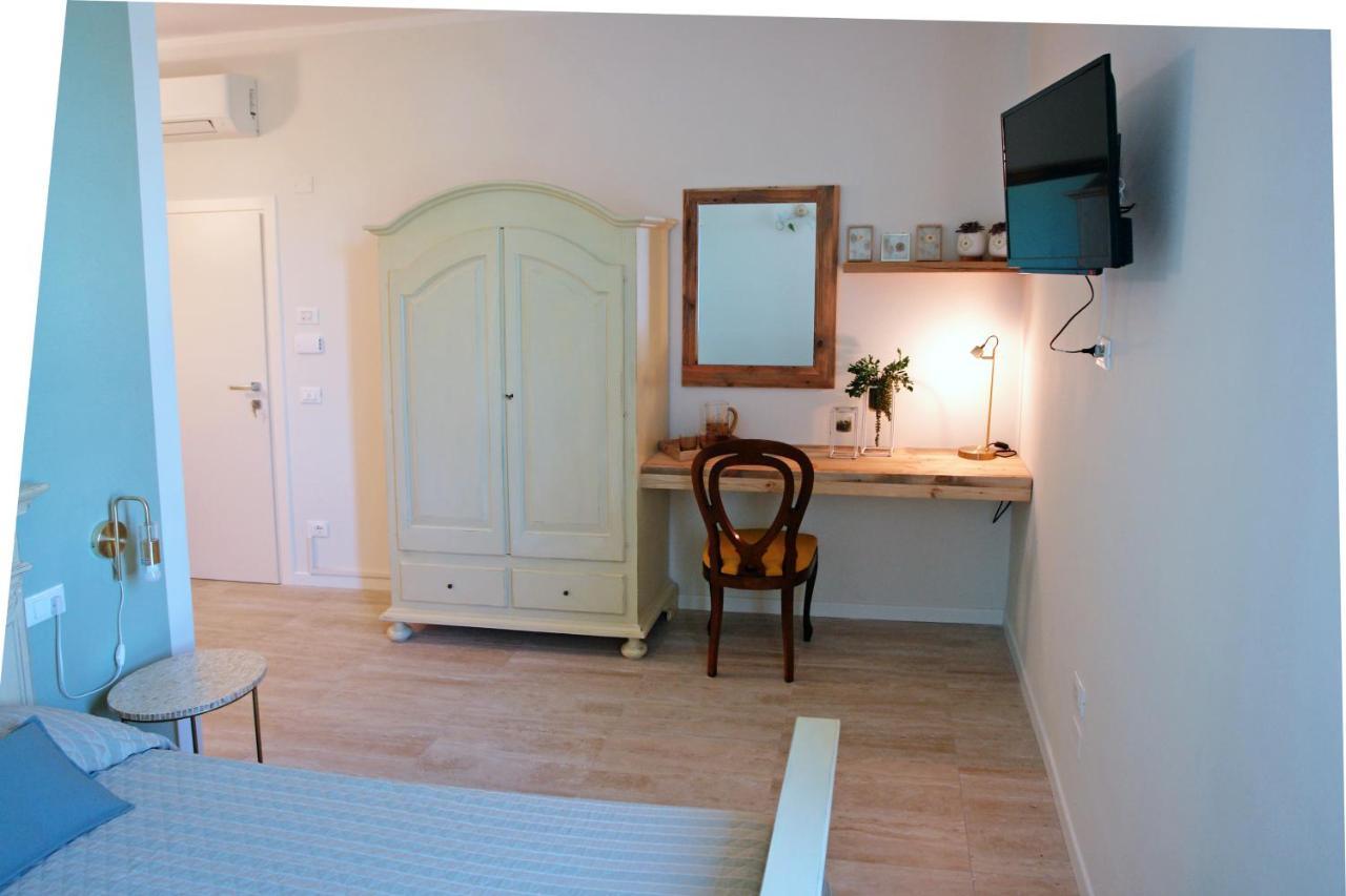 Bed And Breakfast Erilla Centenaro Buitenkant foto