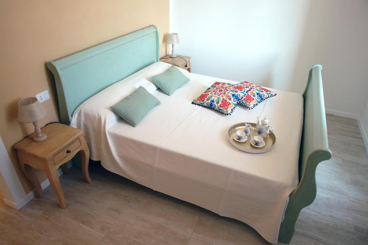 Bed And Breakfast Erilla Centenaro Buitenkant foto