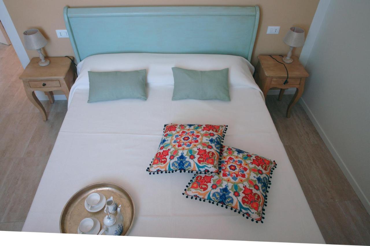 Bed And Breakfast Erilla Centenaro Buitenkant foto